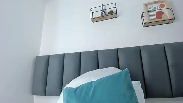 MaraOwen_ live cam on StripChat