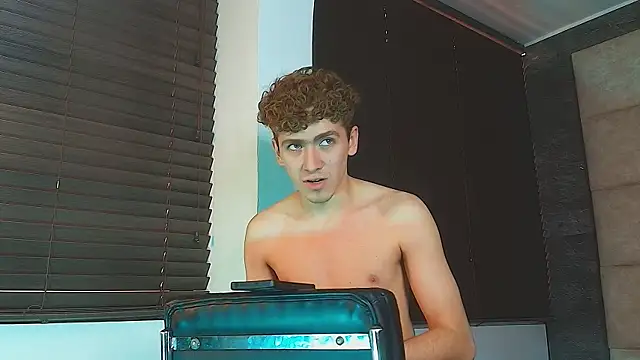 Tyler_Mcrey webcam