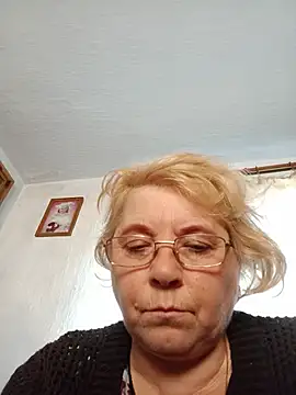 Elena_Beautiful784 webcam