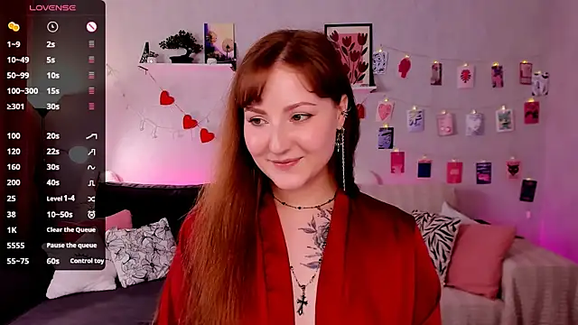 velvet_cherry_ live cam on StripChat