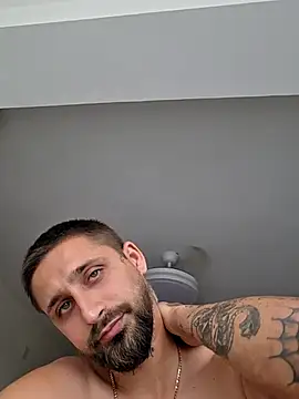 omarito100 live cam on StripChat