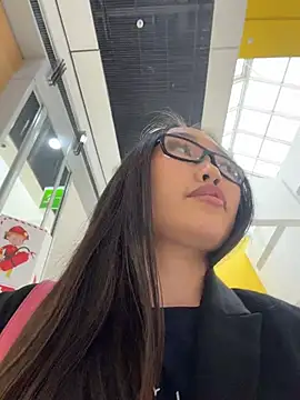 trytomakememoam webcam