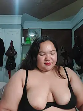 LianaCruzado webcam