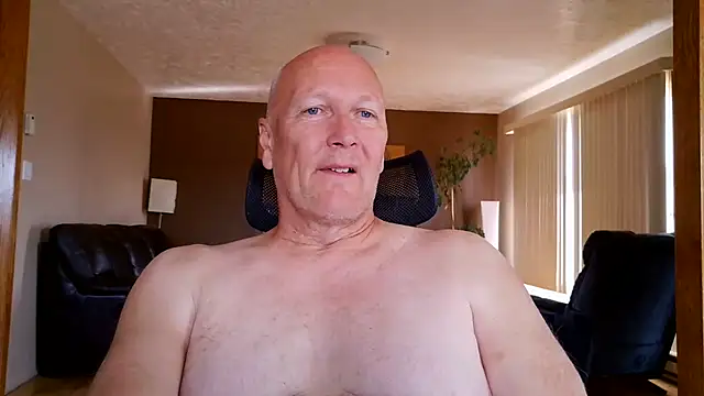 BasicAnt live cam on StripChat