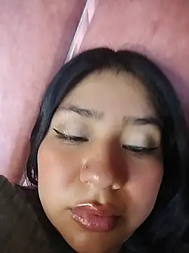 Amber_Herrera live cam on StripChat