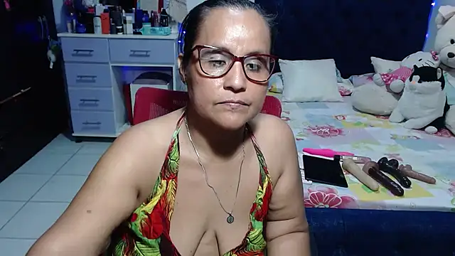 pervert_mommy_ live cam on StripChat