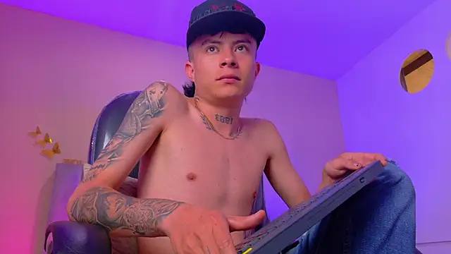 Nascary_Fox webcam