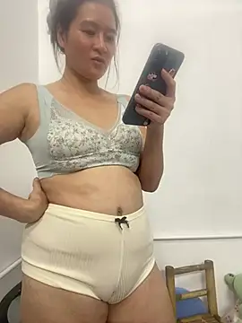 Boyd98 live cam on StripChat