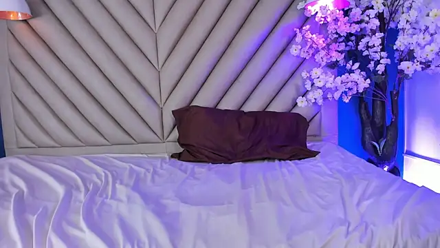 DarkieSweet live cam on StripChat