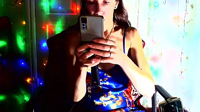 Ladywinter live cam on StripChat