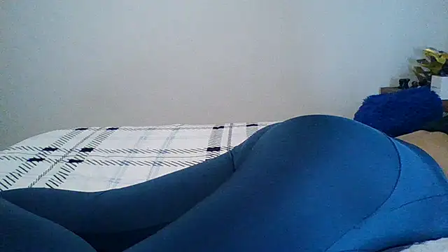 nowkim live cam on StripChat