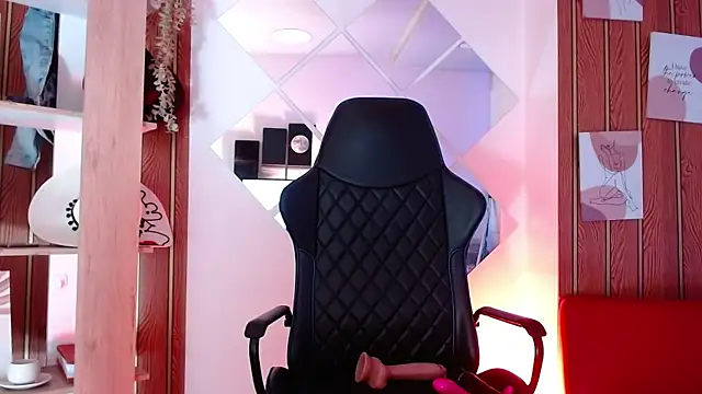 milfsecret69 webcam