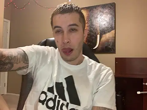JuicyJoshy webcam