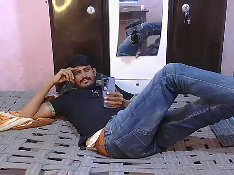 HotXKrish webcam