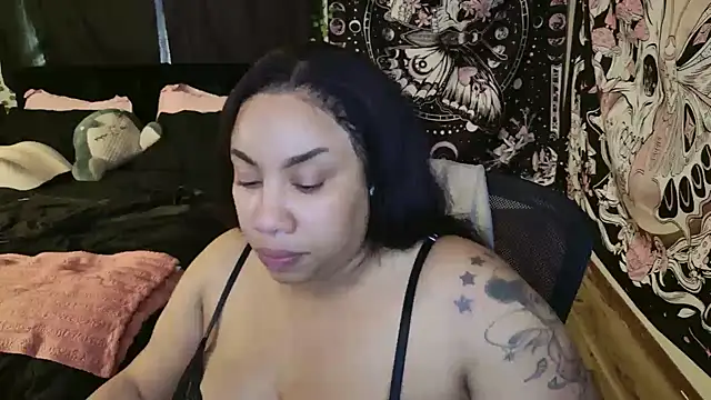 NeliaVoss webcam