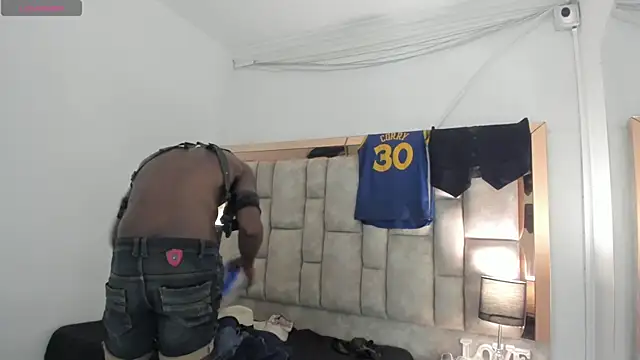 Titan_Moreno_ webcam