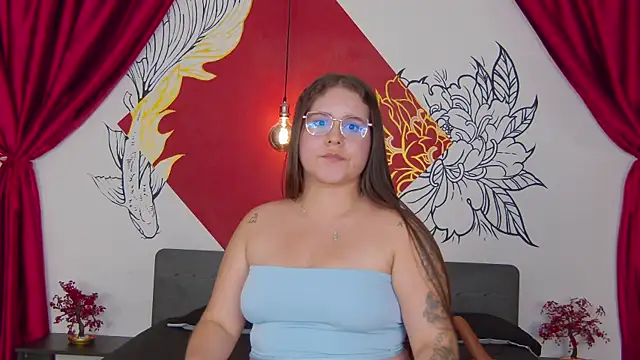 Lia_Avalon webcam