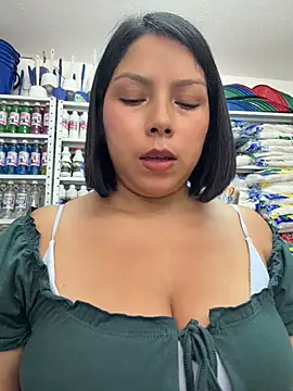 ISABELLA__LUNA webcam