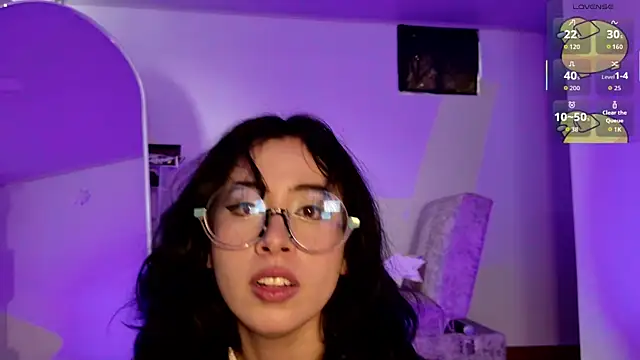 Vi_anayaa webcam