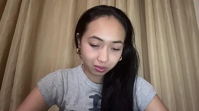 RisaBongartz webcam