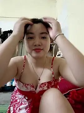 Kitty_cum12 live cam on StripChat