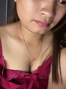 Cute-Sexyy live cam on StripChat
