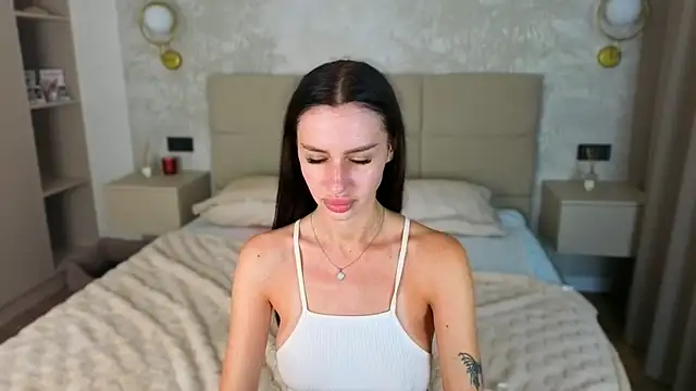 Snow_WhiteeeX live cam on StripChat