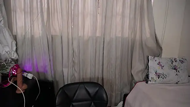 infinitysex1 live cam on StripChat