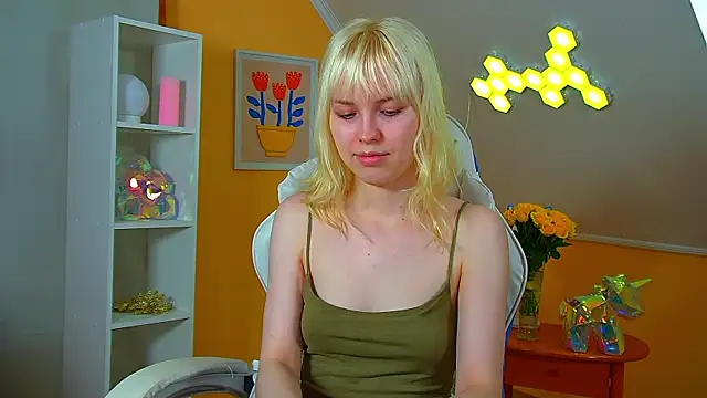HannahHollis live cam on StripChat