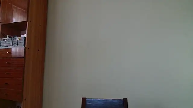 LooveELLYx webcam