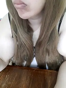 Madam_bezzzoul webcam