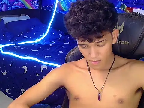 hugekenbigcock webcam