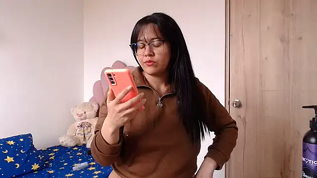 lady_hot2xx webcam