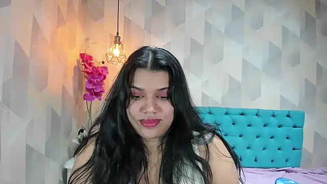 LindaBreeS webcam