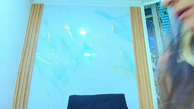 Naughty_Kittenm webcam