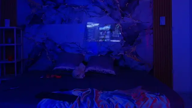 luna_hoott live cam on StripChat