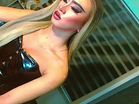HOLLYWOOD_QUEEN_88 webcam