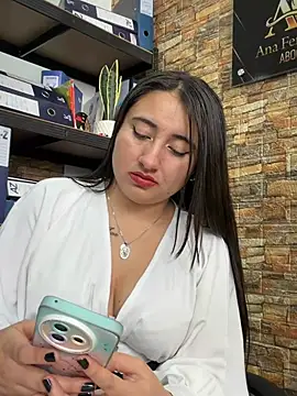 _Sarah-Office1 webcam