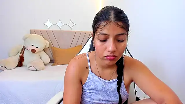 zara_cute webcam