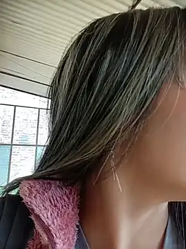 KIKI-MILU webcam