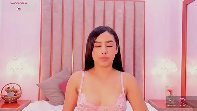Zoe_Monrow webcam