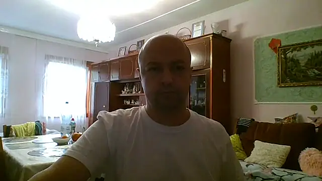 Luceriusbigass webcam