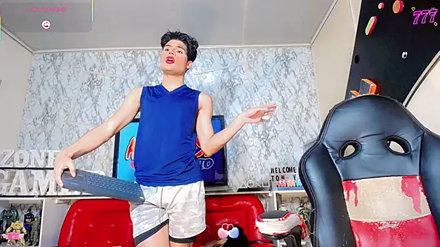 SophiaWild_ webcam