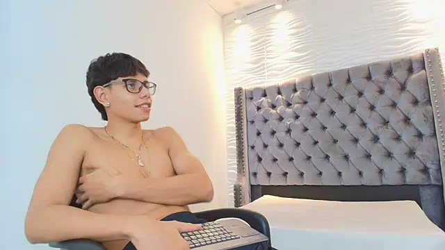 Lenny_knox2 webcam