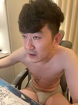 fan98766 (Ask my age) - 筋膜枪最高档位按摩鸡鸡5分钟