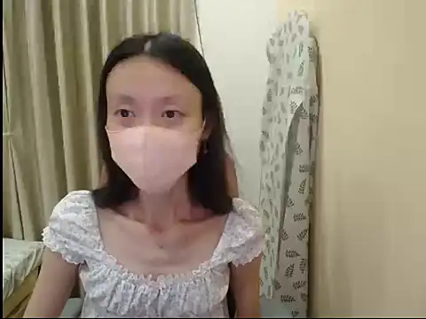 Lil-Cherry webcam