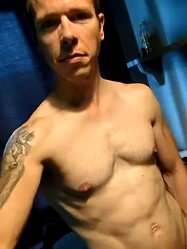 Leicesterlad09 live cam on StripChat