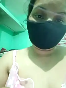 Tanishka67 webcam