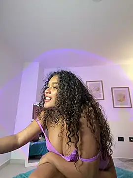 aleja_montiel__ live cam on StripChat