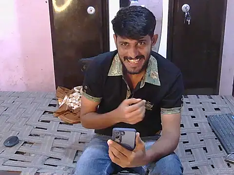 HotXKrish webcam